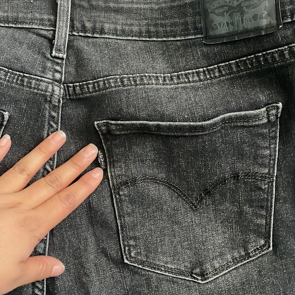 Levi’s 712 High Rise Skinny Jeans - Picture 7 of 8